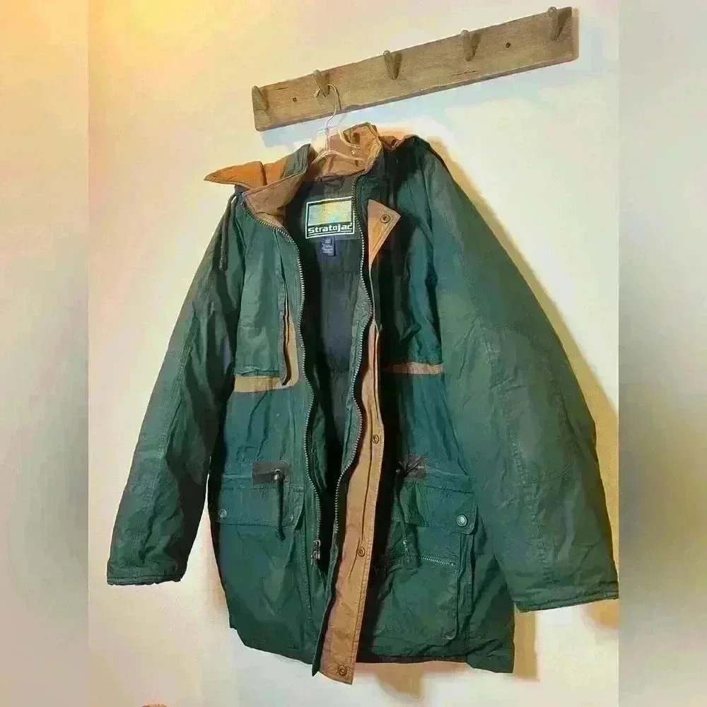 Vintage 80’s Stratojac down jacket size L
